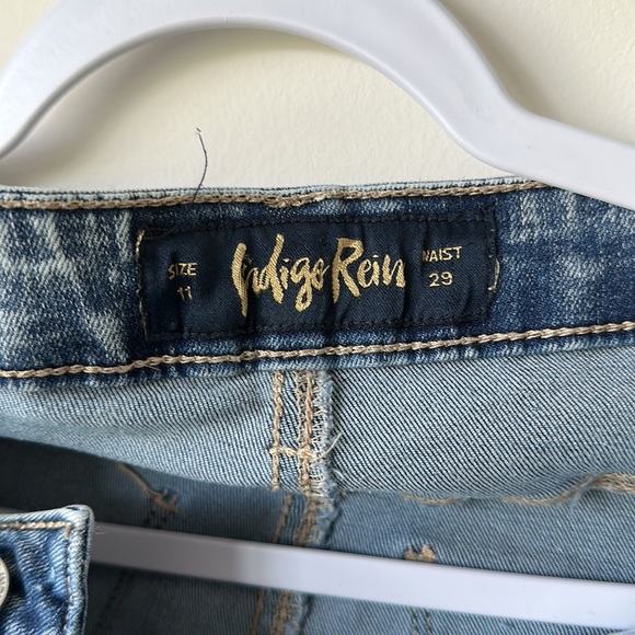 Short - Picture 2 of 4